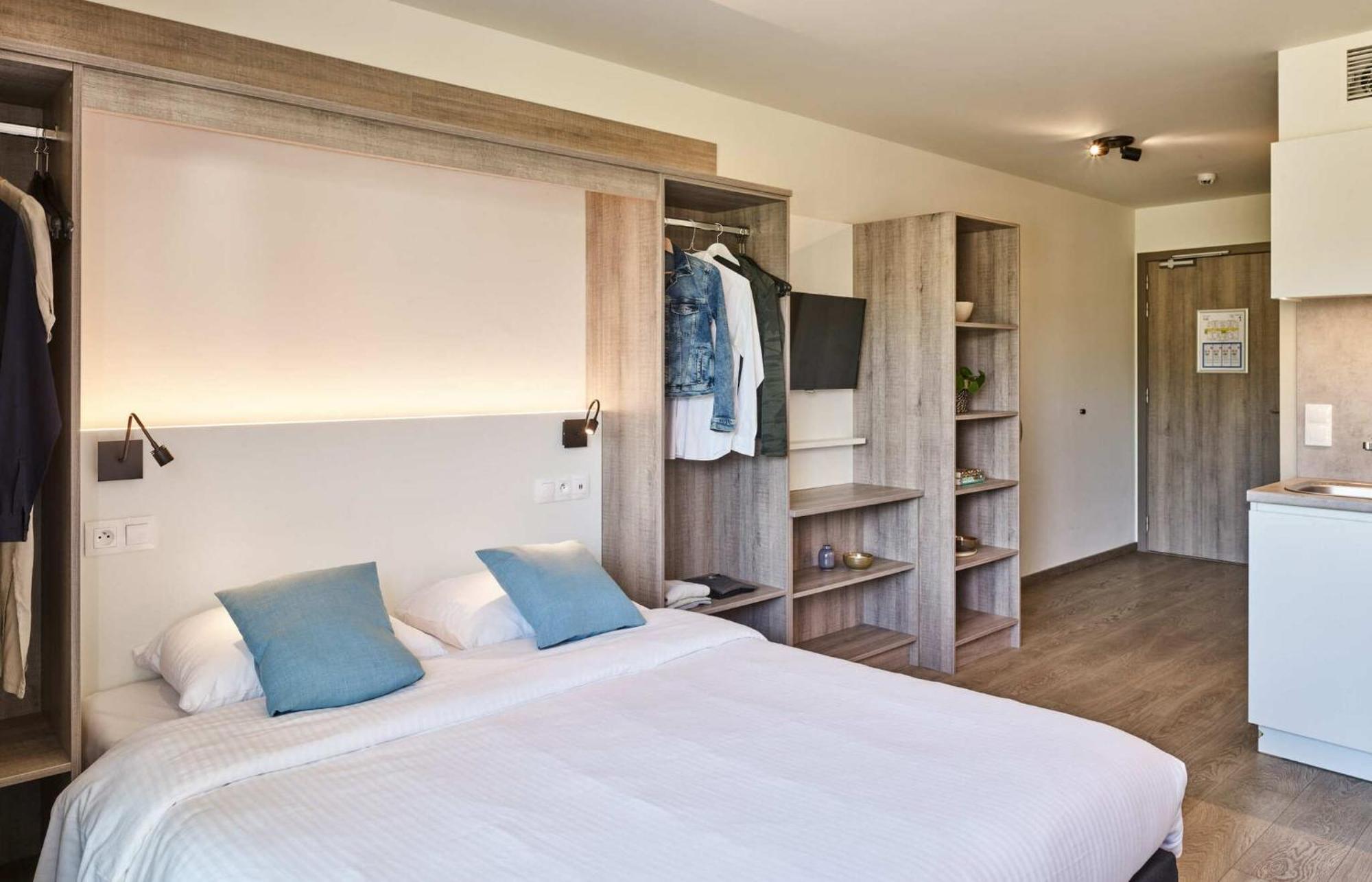 Holiday Suites ニーウポールト 部屋 写真